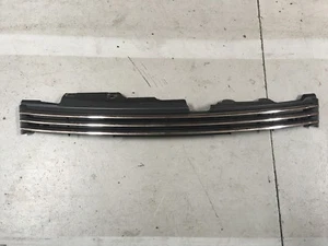 Nissan Elgrand E51 Series 1 Grille - Upper - Picture 1 of 5