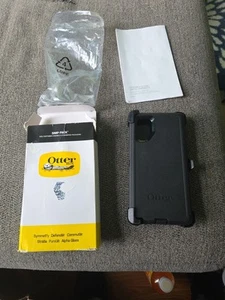 DEFENDER Series Case for Samsung Galaxy Note 10+ Plus Black W/Box - Picture 1 of 5