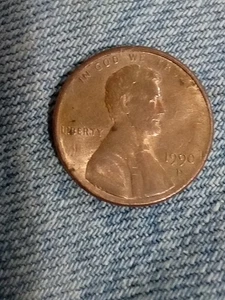 1990 D Penny Error Lincoln Memorial Coin This Penny Is A Golden Brown Color - Picture 1 of 6