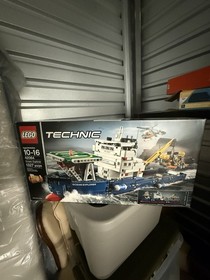 Lego Technic Ocean Explorer (42064) - Sealed/Brand New - Retired Set