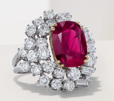 Anel de noivado folheado a ouro branco 14K corte oval simulado rubi vermelho/diamante 6 quilates - Imagem 1 de 4