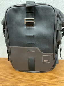 Givi CRM101 Waterproof 18 Liter Backpack / Saddlebag Missing Tie Down Straps - Picture 1 of 6