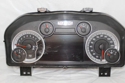 Cuadro de instrumentos velocímetro 2017 RAM 1500/2500/3500 con pantalla de 7" 140.768 millas Foto 1 de 4