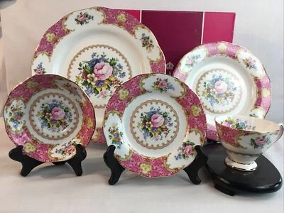 Royal Albert Lady Carlyle Juego de 5 Piezas, 5 Piezas Ajustes de Lugar, Caja Abierta Foto 1 de 4