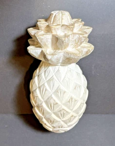 Estatua decorativa Filipinas oro blanco pintado madera tallada piña 10" de alto - Imagen 1 de 6
