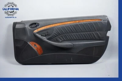 06-09 Panel de puerta delantero derecho convertible Mercedes W209 CLK500 CLK350 FABRICANTE DE EQUIPOS ORIGINALES Foto 1 de 4