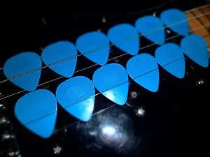 Herdim Pick Blue Old One 12x Used by U2 the Edge Worldwide Shipping Free - Picture 1 of 2