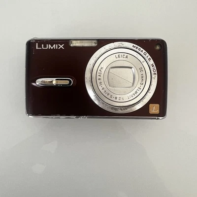 DMC-FX07 Panasonic Lumix Digital Camera 7.2MP PARTS w/Battery - Image 1 of 4