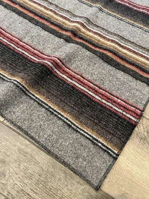 Manta Woolrich Lana (85%) Marrón Rayas Multicolores 60x72" Hecha en EE. UU. Foto 1 de 4