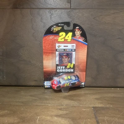 Jeff Gordon #24 DuPont Automotive Finish Official NASCAR Fan Tag 2004 1:64 Scale - Image 1 of 4