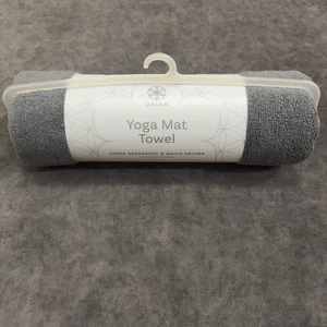 Neu mit Etikett Gaiam super saugfähig & schnell trocknend Yogamatte Handtuch grau trocknet in der Halbzeit - Bild 1 von 4
