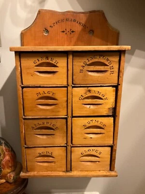 Cajonera antigua primitiva de especias de pino. 17" Largo 11" Ancho 5" Profundo. Foto 1 de 4