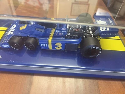 Exoto 1:18 #97040# Tyrrel Ford P/34 J.Scheckter #3 completo con espositore - Immagine 1 di 4