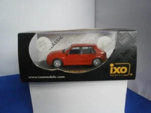 Ixo Lancia Delta HF Evo colore rosso Monza - Foto 1 di 4
