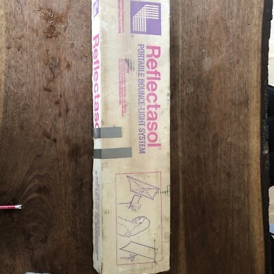 Sistema de luz de rebote portátil Reflectasol vintage en caja original  Foto 1 de 2