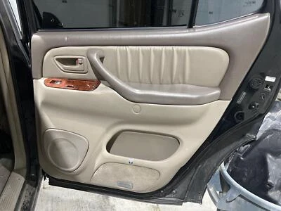 2005 - 2007 Toyota Sequoia Passenger RH Right Taupe-43 Rear Door Trim Panel Foto 1 de 4