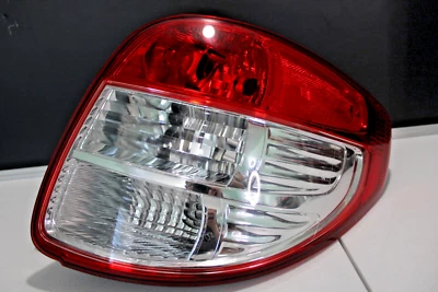 Задний фонарь со стороны пассажира для SUZUKI SX4 RH 2007-2013 годов выпуска - Изображение 1 из 4