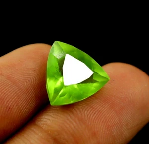 8-10 Ct Natural Trillion Cut Green Peridot Certified Loose Gemstone Custom Free - Picture 1 of 5