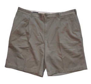 Lands' End Beige Chino Pleated Walking/Hiking Cotton Shorts Men's Size: 40 - Picture 1 of 5
