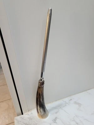 Afilador de cuchillos vintage afilado con mango de cuerno de cuerno de ciervo Foto 1 de 4