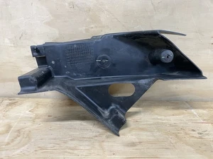 Chevrolet Colorado 2015-2020 radiador derecho núcleo soporte deflector 23464355 - Imagen 1 de 4