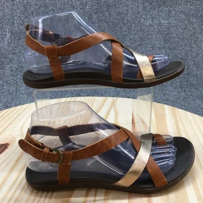 Sandalias OluKai para mujer 7 Upena con tiras de cuero marrón informales con hebilla Foto 1 de 4