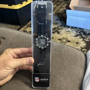 NFL Sports Watch Las Vegas Raiders NEW - Picture 1 of 11