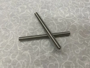 Juego de 2 piezas de enchufes de acero inoxidable de 1/4" - 20 X 3" / tornillos de agarre punto CUP - Imagen 1 de 5