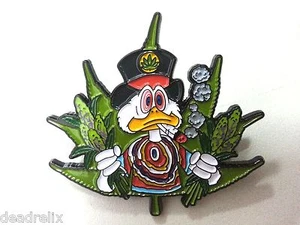 WACKY MC WEED GRATEFUL DEAD RELIX MARIJUANA 1 3/4 pollice 2 POSTA PIN supporto legale - Foto 1 di 2