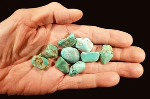 TURQUOISE 3/4" 50 Gm Lot 250 Ct Raw Rock Mineral Specimen Throat Chakra Crystal - Imagen 1 de 1