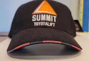 NUEVO CON ETIQUETAS Toyota Summit Toyotalift NEGRO Gorra Bandera de Estados Unidos Borde Sarga Carretilla elevadora - Imagen 1 de 4
