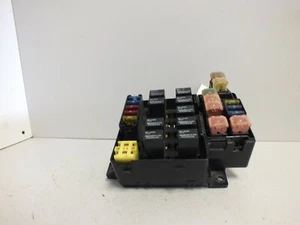 00 2000 DODGE AVENGER CHRYSLER SEBRING STRATUS BREZE RELAY AND FUSE BOX #1109F - Picture 1 of 7