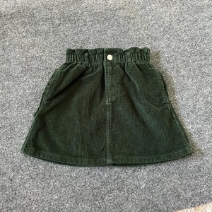 Minigonna Zara bambina alta in velluto a coste verde con tasche taglia 9 - Foto 1 di 6