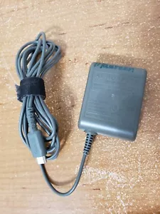 Nintendo DS Lite Ac Adapter USG-002 - Picture 1 of 6
