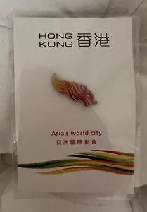 HONGKONG-Drache Souvenir Anstecknadel ** Asiens Weltstadt ** - Bild 1 von 3