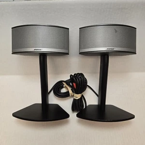 BOSE Companion 5 Multimedia Speaker System w/ Stands LEFT & RIGHT SPEAKERS ONLY - Picture 1 of 10