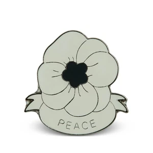 2025 White Peace Flower Pin Badge Remembrance Memorial Lest We Forget - Picture 1 of 3
