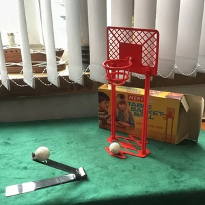 Vintage Merit - Table Basket Ball Game From the 1950's\60's - Please Read - Picture 1 of 9