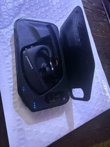 Plantronics Voyager 5200 PLT V5200 SERIES Bluetooth Headset W/ Charging Case - Photo 1 sur 3