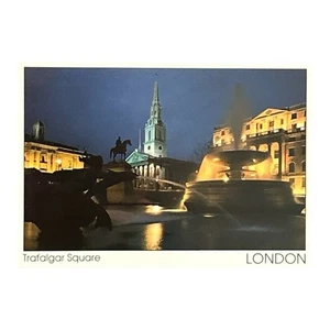 London Trafalgar Square England Vintage Postcard Unposted - Picture 1 of 2
