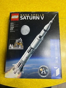 LEGO Ideas NASA Apollo Saturn V (21309) New Complete in Original Bags box Manual - Picture 1 of 2