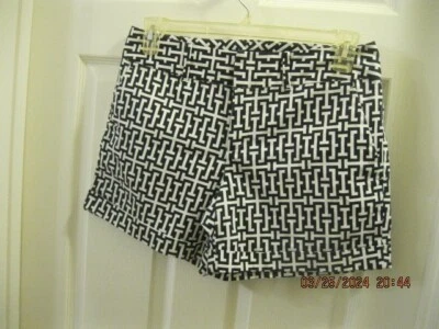 Pantalones cortos INC International Concepts para mujer talla 10 diseño blanco y negro Foto 1 de 4
