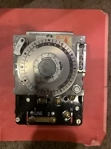 Paragon 8145-21B Defrost Control 208/240V (50hz) W/bracket NOS - Picture 1 of 8