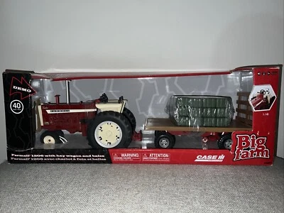 FARMALL 1206 Tractor With Hay Wagon Big Farm 46213 Case IH Box Slightly Damaged - Image 1 of 4