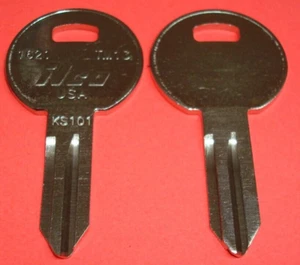 2 TM13 1621 Key Blanks for Various Products by TriMark and Winnebago (2 Keys) - Foto 1 di 2