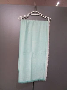 Mucho Gusto Tuch Zart Grün Glitzerfäden Fransen One Size  (Z10-287) - Bild 1 von 1