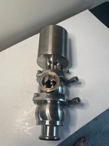 A3 Sanitary Divert Valve 1.5" with Actuator Normally Closed PN6 - Picture 1 of 5