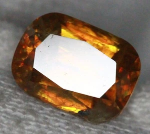 3 CT Rarest Color Change Natural Sphene/Titanite Cut Gemstone @pak See video - Picture 1 of 3