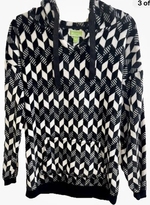 VERA BRADLEY черный и белый шеврон длинным рукавом с капюшоном пуловер флисовый топ M новый без ЯРЛЫКОВ - Изображение 1 из 4