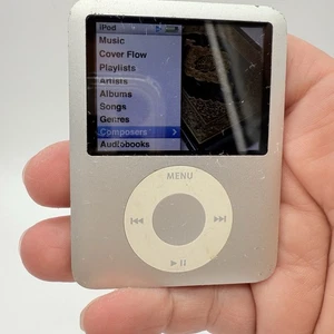 Apple iPod nano A1236 4 GB - 3rd Generation Silver Good Condition - Picture 1 of 6